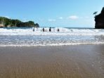 Pantai Dangkal (Foto : info_pacitan)