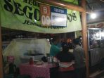 Warung Sego Gobyos di Pasar Minulyo. (Foto : Dwi Purnawan/Pacitanku)