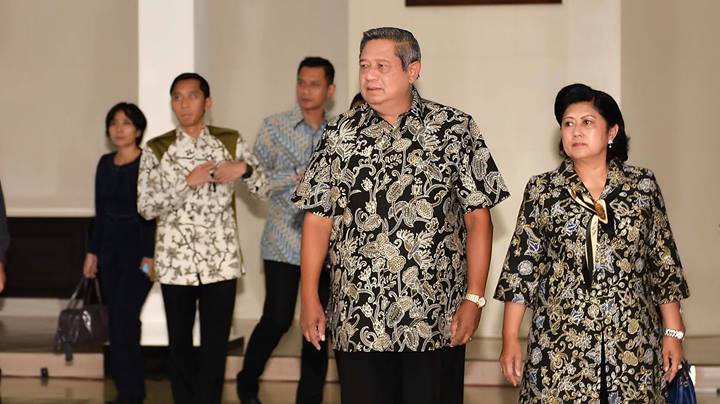 SBY Mengenakan Batik Pacitan. (Foto : Humas Pemkab Pacitan)