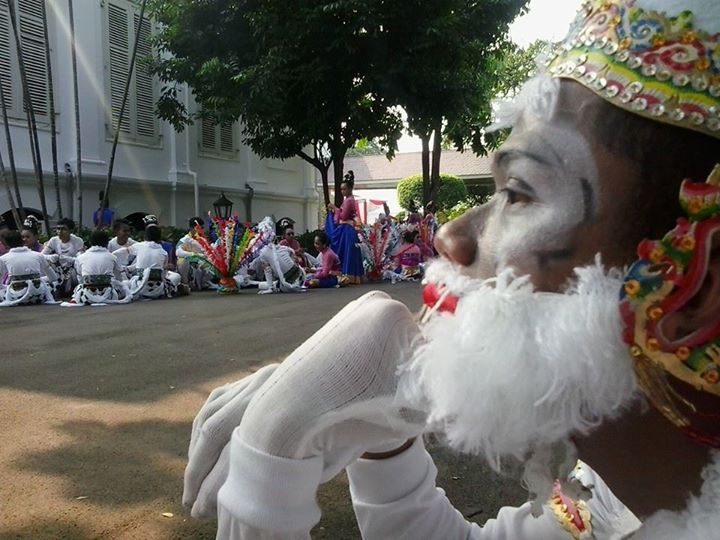 Gaya selfie para penari Pacitan Bumi Kaloka. (Foto : Purwoko)