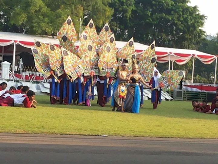 Gladi Resik Tari Kolosal Pacitan Bumi Kaloka di Jakarta. (Foto : Wahyuni Nayaka) Gladi Resik Tari Kolosal Pacitan Bumi Kaloka di Jakarta. (Foto : Wahyuni Nayaka)
