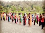 Latihan penari Pacitan Bumi Kaloka di Stadion pacitan. (Foto : Criza Ari Suseno)