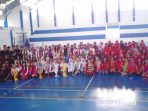 202 penari Pacitan bumi Kaloka saat berfoto bersama di Stadion Pacitan. (Foto : Eka Erina Rusady)