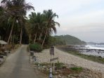 Akses jalan di Pantai Pidakan (Foto : Pantai Pidakan)