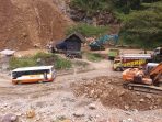 Jalur Longsor di Kalipego, Gemaharjo sudah bisa dilewati bus dan truk. (Foto: Widy Sumardji)