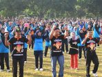 Senam Bersama menyemarakkan sosialisasi Pilkada KPU Pacitan. (Foto: Pekathik Kadipaten)