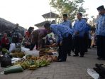 Bupati Indartato mengunjungi Pasar Minulyo, Rabu (17/6) kemarin. (Foto: Pekathik Kadipaten)