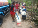 BPBD Jatim mengirimkan air bersih di Dusun Nasri, Kalak, Donorojo, Pacitan, beberapa waktu lalu.