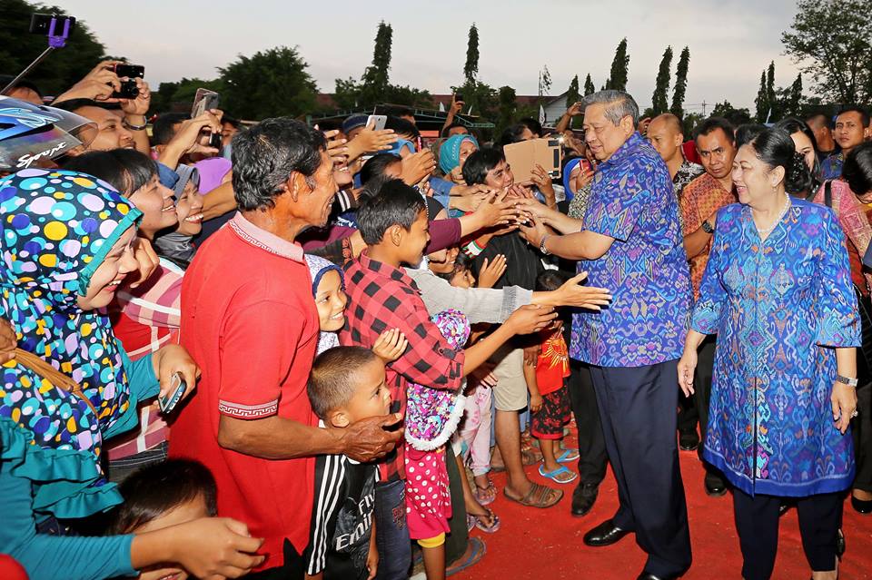 SBY saat berkunjung ke alun-alun Pacitan. (Foto; SBY)