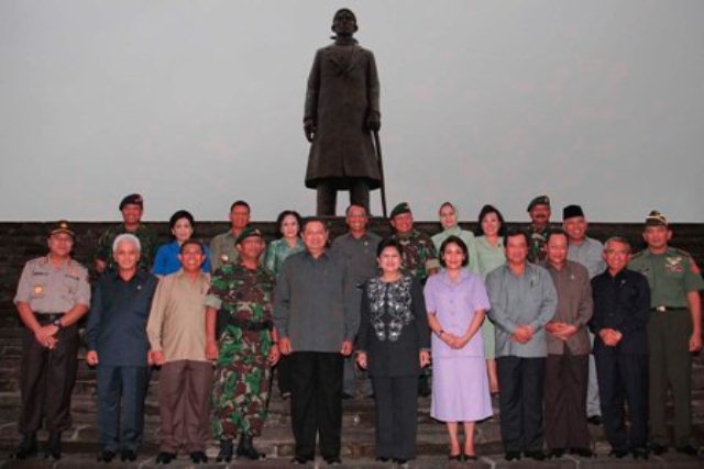 SBY saat menggelar peresmian Monumen Jenderal Soedirman beberapa waktu lalu