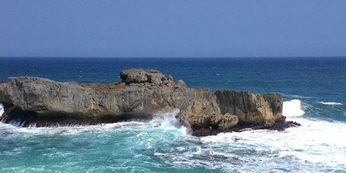 Keindahan panorama watu bale Tulakan. (Foto: Dok.Pacitanku)