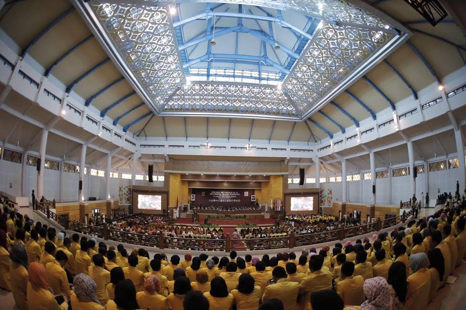 Suasana mengikuti orasi ilmiah SBY di Unnes. (Foto: FB SBY)