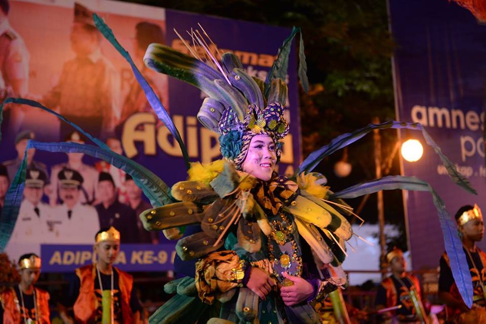 SERU. Penyelenggaraan Festival Rontek IX Pacitan 2016 berlangsung meriah. (Foto: Doc Info Pacitan)
