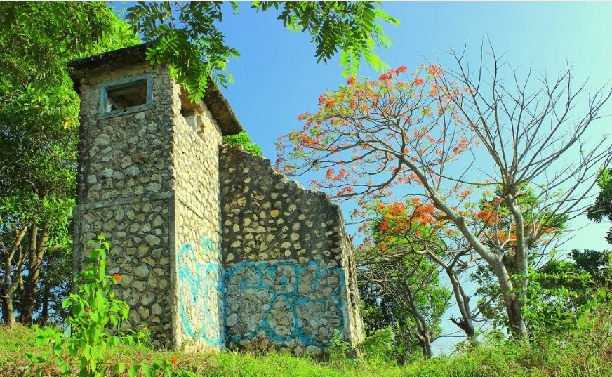 Benteng Lodenok Pacitan. (Foto: Anjaz Rudhi/panoramio.com)