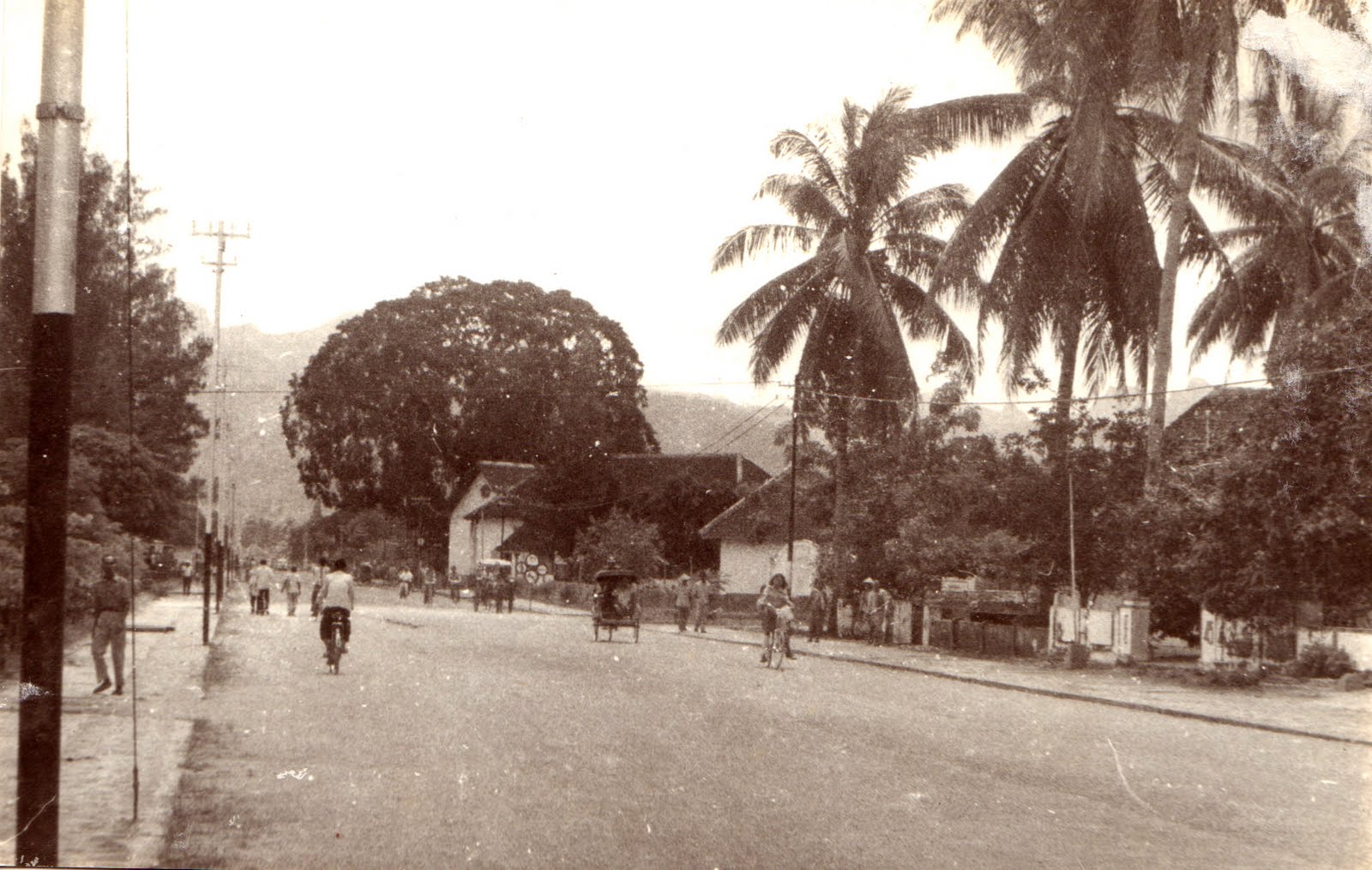 Suasana Pusat Kota Pacitan Tahun 70-an  Pacitanku.com