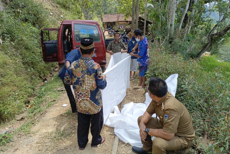 Jenazah lansia kebonagung