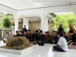 Kekhidmatan Doa Bersama di Area Pemakaman Leluhur Pacitan