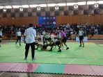 Aksi atlet pelajar bertanding dalam Allicia Kabaddi Championship 2026 di Kabupaten Pacitan.