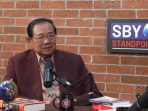 Presiden Republik Indonesia ke-6, Susilo Bambang Yudhoyono (SBY) saat berbincang dalam SBY Standpoint di kanal Yotuube SBY.