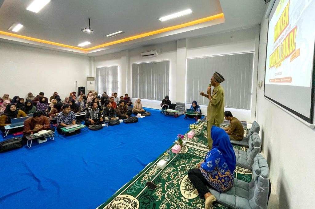 Peserta Bimtek Kepenulisan Budaya Lokal di Dinas Perpustakaan dan Kearsipan Kabupaten Pacitan
