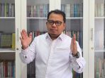 Prof. Dr. Susanto Ketua Umum Asadiktisi memberikan keterangan terkait penolakan sekolah hibrid.