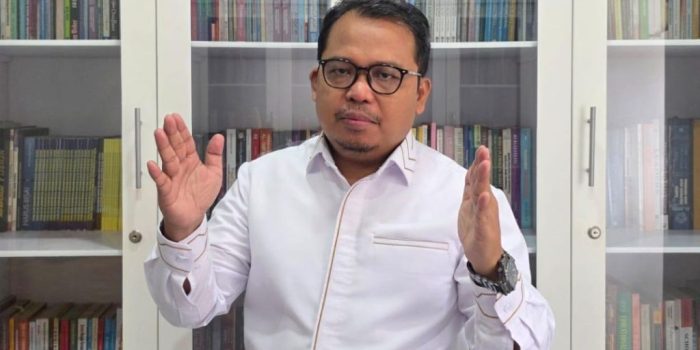 Prof. Dr. Susanto Ketua Umum Asadiktisi memberikan keterangan terkait penolakan sekolah hibrid.