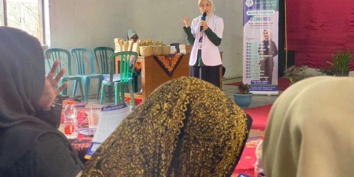 Sosialisasi dan Penandatanganan MoU Zenkids Klinik Pratama di Desa Losari Pacitan.