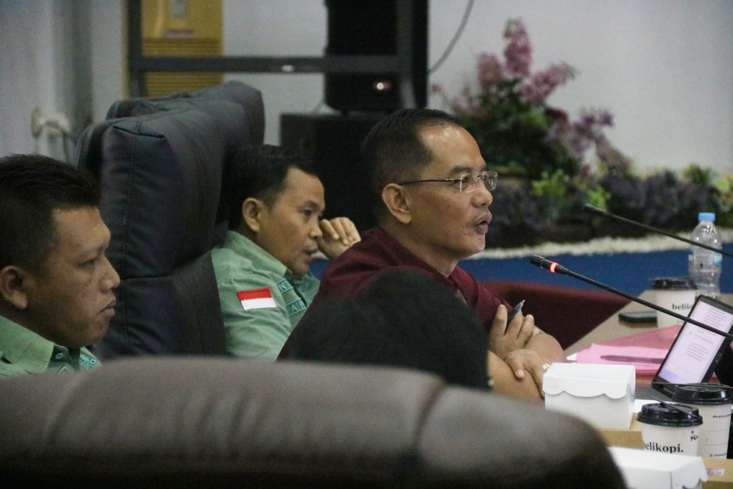 Ketua Komisi II DPRD Pacitan Rudi Handoko saat memberikan keterangan terkait peringatan Hardiknas 2026.
