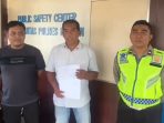 Klarifikasi PT Indomarco Terkait Kasus Truk Oleng di Polres Pacitan. Klarifikasi PT Indomarco Terkait Kasus Truk Oleng di Polres Pacitan.