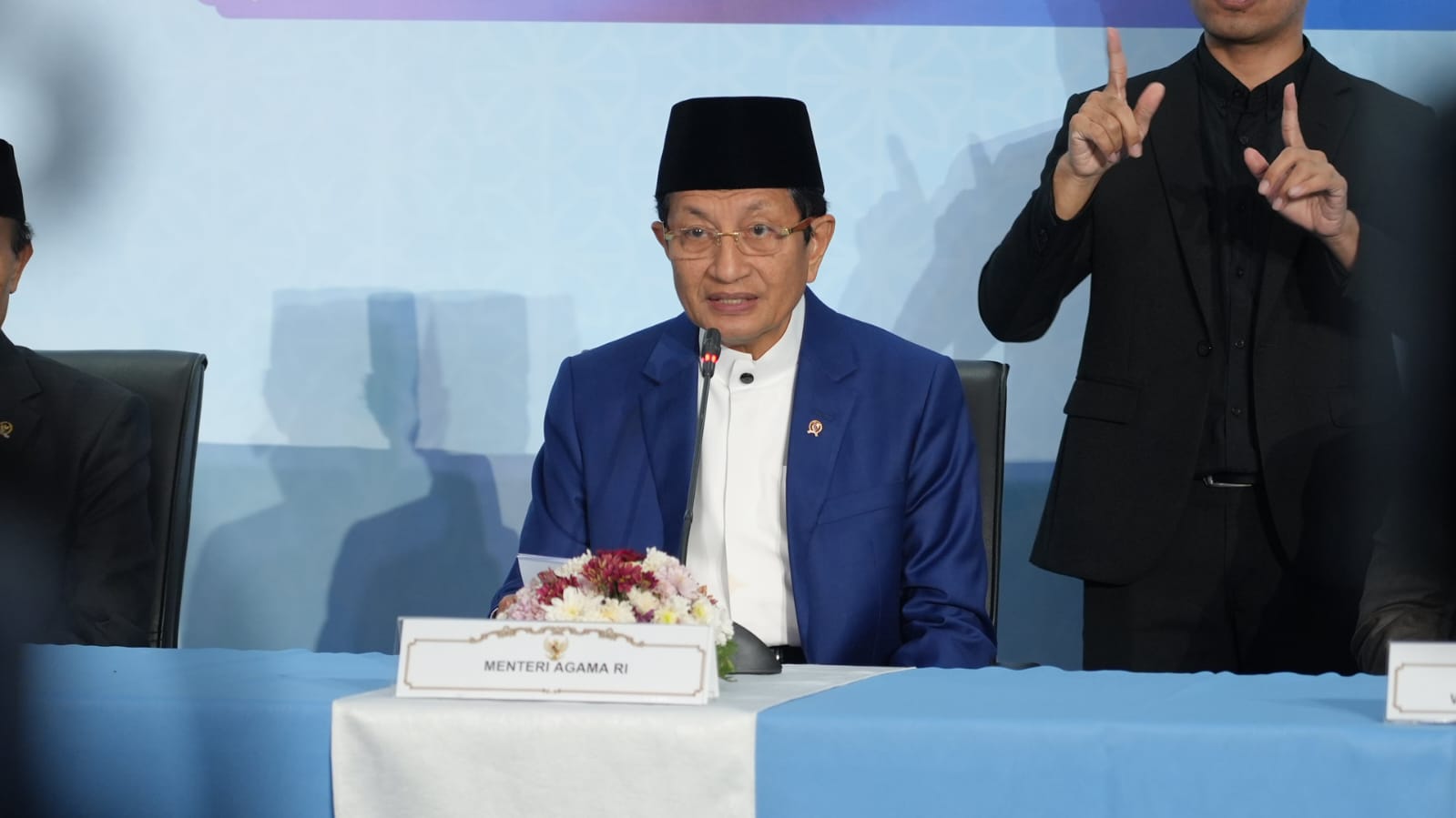Menteri Agama memimpin konferensi pers Sidang Isbat penetapan Iduladha 2026 di Kantor Kemenag Jakarta.