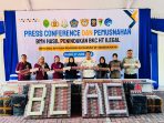 Kepala Kantor Bea Cukai Madiun Heru Djatmika Sunindya memberikan keterangan pers terkait penerimaan negara.