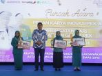 Pekan Karya Inovasi PKK Kabupaten Pacitan 2026 Wakil Bupati Pacitan Gagarin bersama para pemenang lomba dari Kecamatan Ngadirojo di Pekan Karya Inovasi PKK 2026.