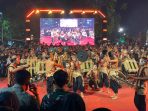 Penampilan Kesenian Ronthek Desa Nglaran Sedoyo Titah 2026 Penampilan kesenian ronthek Desa Nglaran menggunakan properti bebek dari anyaman bambu di Festival Ronthek 2026.