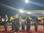 Ketua DPRD Kabupaten Pacitan Arif Setiabudi mengukuhkan pengurus Paguyuban Langen Tayub di Lapangan Bungur Kecamatan Tulakan.