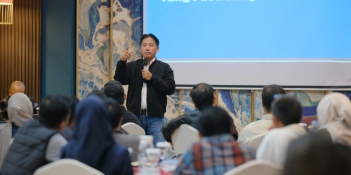 Diskusi LMC dan Google Terkait Keberlanjutan Media Lokal Suasana diskusi Keberlanjutan Media dan Ekosistem oleh LMC dan Google di daerah.