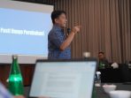 Suasana diskusi Local Media Community membahas draf revisi Undang-Undang Hak Cipta untuk media lokal.