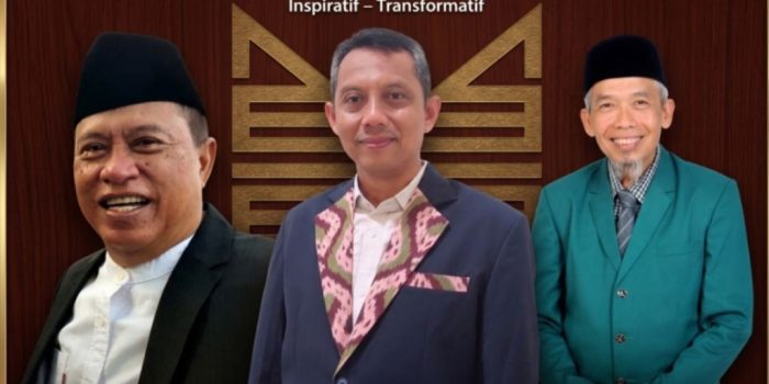 Tiga pimpinan baru ICMI Pacitan, dari kiri ke kanan: Ir. H. Wasi Prayitno, M.Sc., Prof. Dr. Ir. Joko Triyono, S.T., M.T., dan H. Subiyanto Munir, S.Pd.SD., MM.Pd.