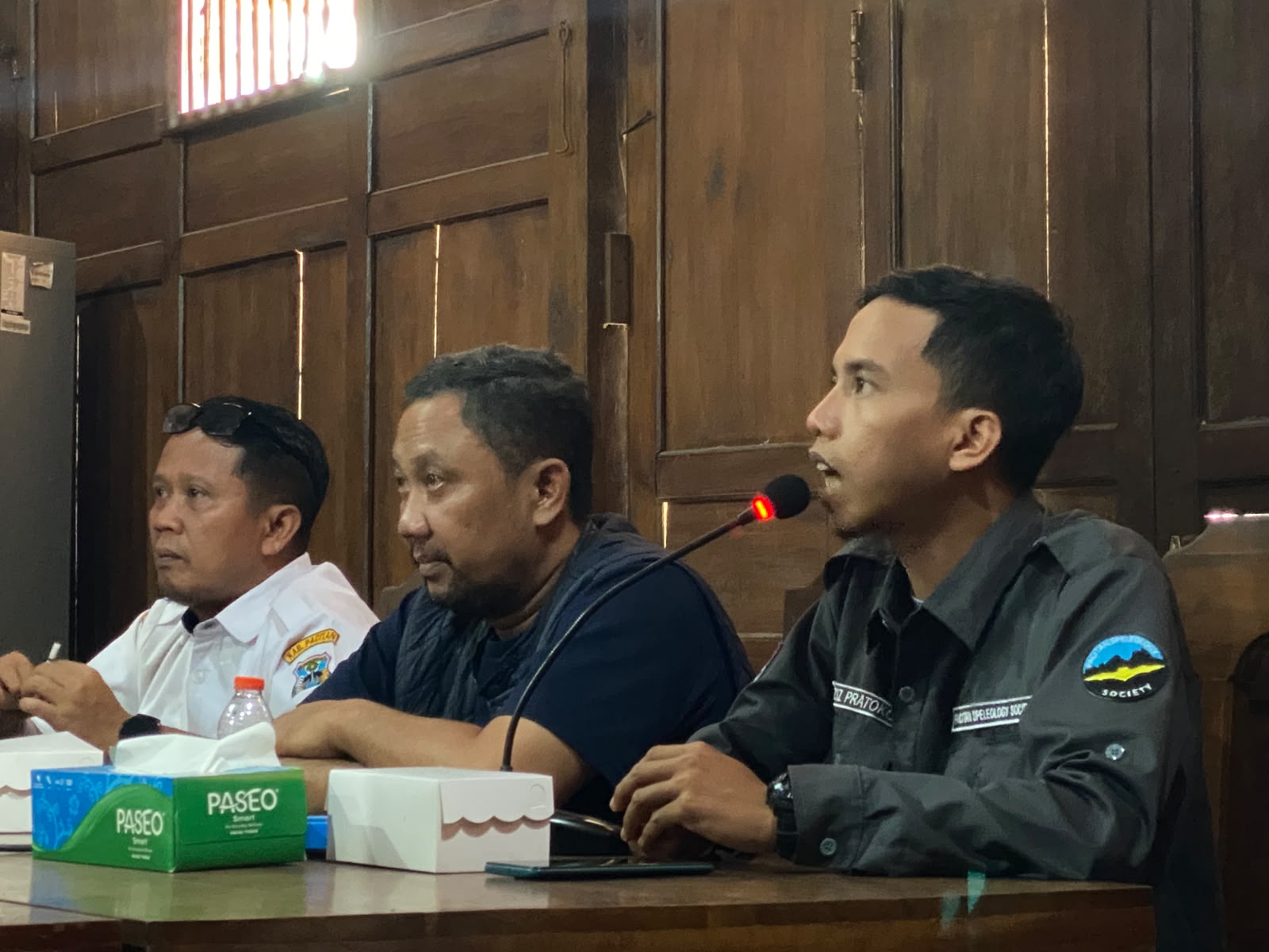 Ketua Tim Ekspedisi Aziz Pratoko