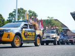 Bupati Pacitan Indrata Nur Bayuaji memberangkatkan kirab piala juara 1 nasional Tiga Pilar Kamtibmas Desa Nogosari.