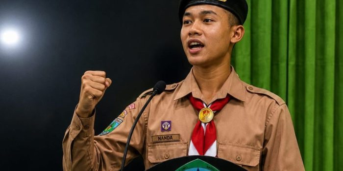 Nanda Marta Wilutama di Lomba Pidato AHY Muda Nanda Marta Wilutama siswa SMKN 1 Pacitan menyampaikan gagasan ekonomi rakyat di Lomba Pidato AHY Muda.