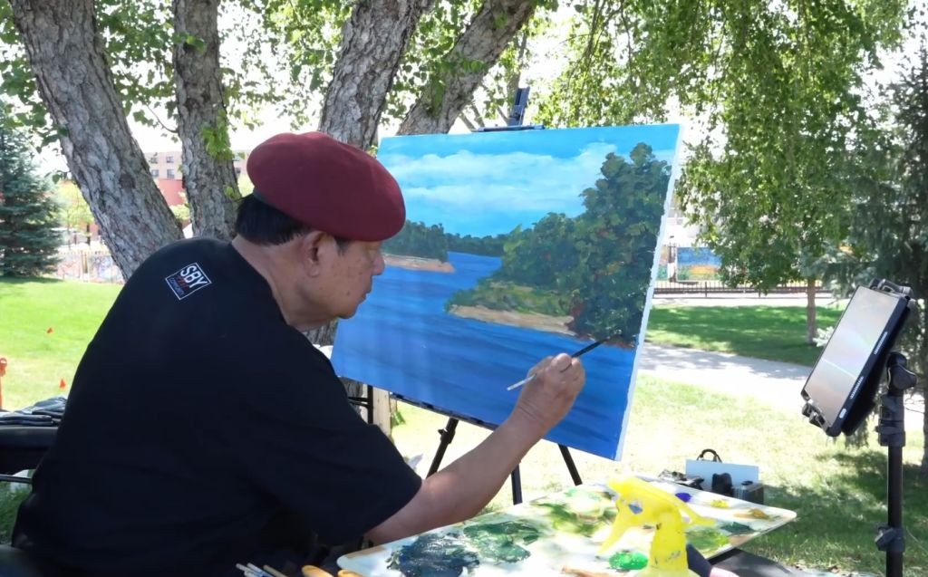 Potret SBY Melukis Lanskap Sungai Mississippi di Amerika Serikat. SBY melukis pemandangan Sungai Mississippi di Levee Park Minnesota.