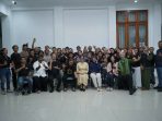 Bupati Pacitan Indrata Nur Bayuaji berdiskusi dan sarasehan bersama para seniman nasional dan internasional peserta Pelem Festival #6 di Pendopo Kabupaten Pacitan.