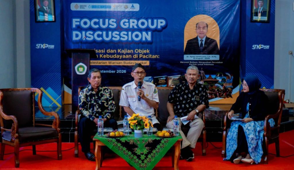 Suasana Focus Group Discussion pemajuan kebudayaan Pacitan yang didukung Dana Indonesiana di Aula STKIP PGRI Pacitan.