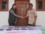 Kelompok 191 KKN UNS menyerahkan Peta Potensi Wisata dan UMKM Desa Pagerkidul Kelompok 191 KKN UNS menyerahkan Peta Potensi Wisata dan UMKM Desa Pagerkidul