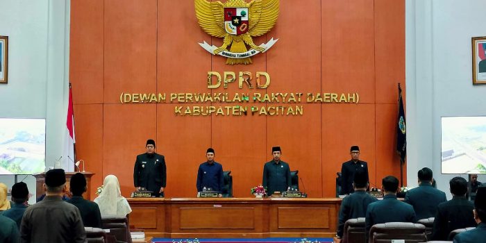 Bupati Pacitan Indrata Nur Bayuaji dalam Rapat Paripurna DPRD pengesahan Perubahan APBD 2026.