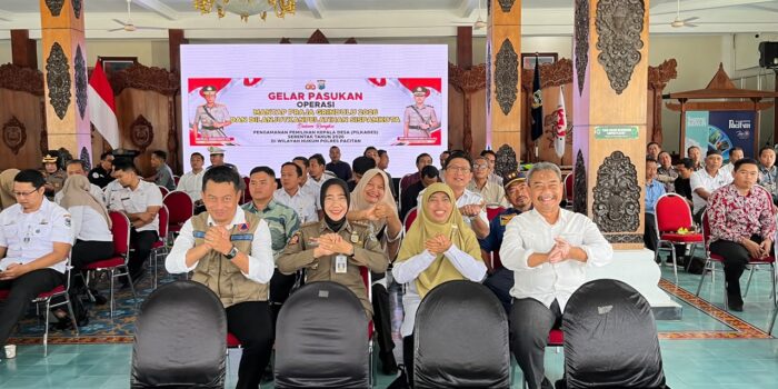 Dinas PMD Kabupaten Pacitan menyiapkan langkah antisipasi potensi konflik dalam Pilkades serentak 2026 melalui pembinaan panitia desa, koordinasi dengan unsur kecamatan dan aparat keamanan, serta penekanan netralitas panitia pemilihan.