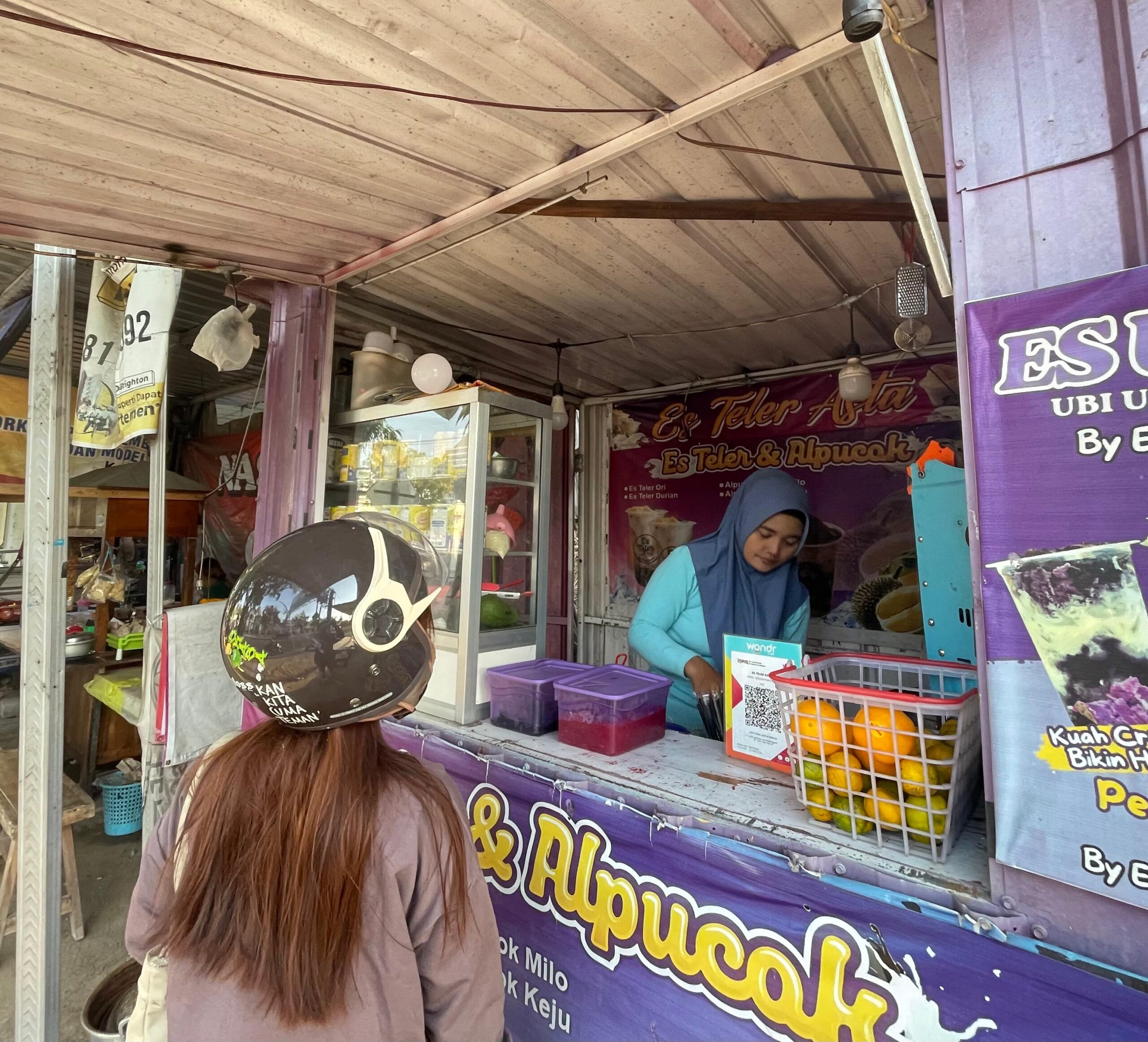 Penjualan Es Teler Masih Stabil