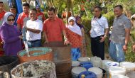 Indartato ‘Blusukan’ Distribusikan Air Bersih untuk Warga Terdampak Kekeringan Indartato ‘Blusukan’ Distribusikan Air Bersih untuk Warga Terdampak Kekeringan